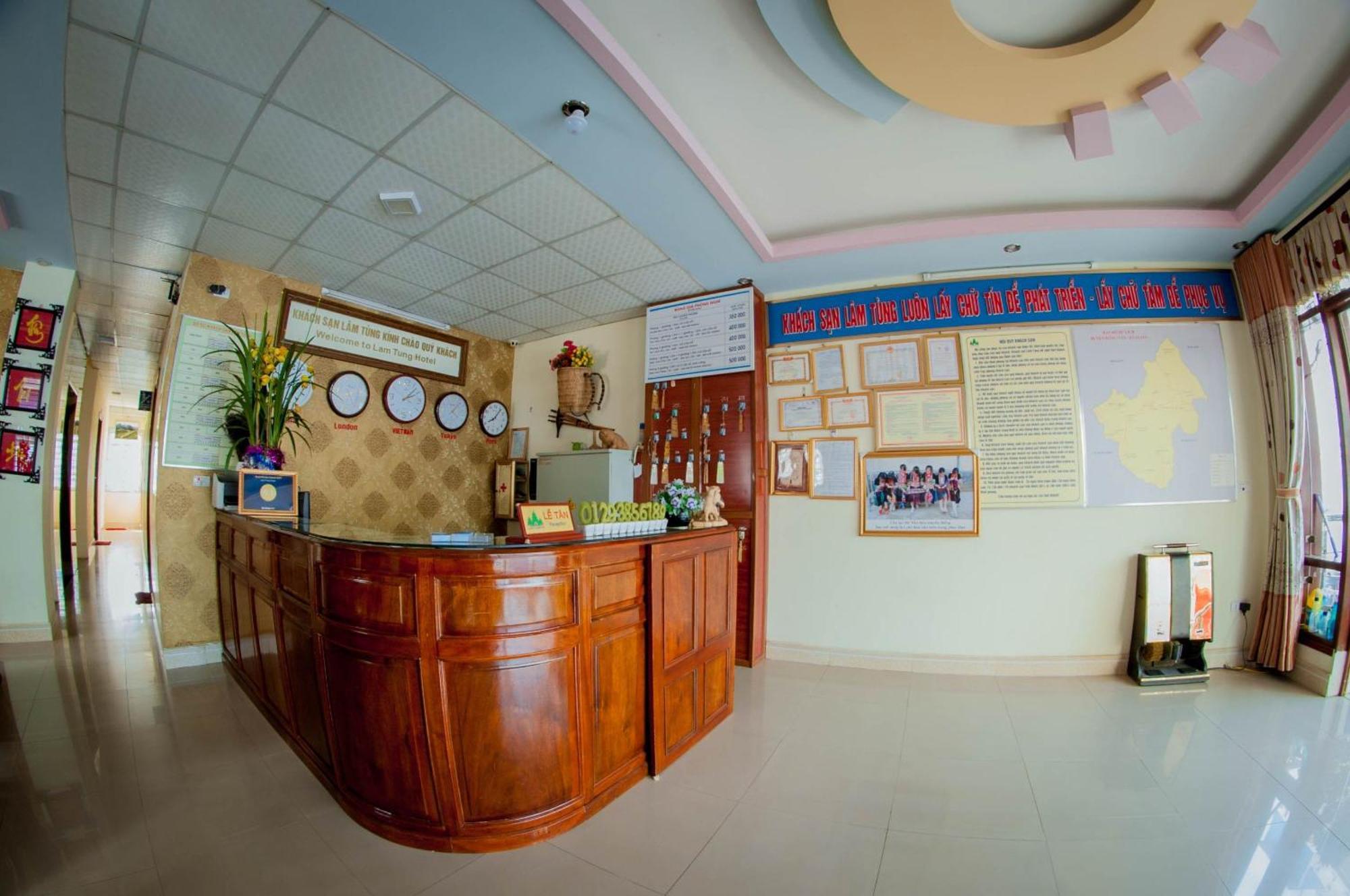 Lam Tung Hotel Dong Van - By Bay Luxury ภายนอก รูปภาพ